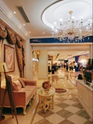 -蕾蕾美颜美容美体