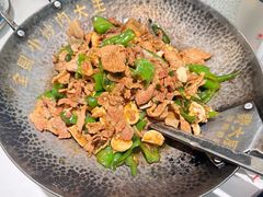 -费大厨辣椒炒肉(通州万达店)