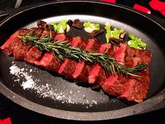 M9带骨和牛肋排-wann lounge 低温慢煮牛排·清吧