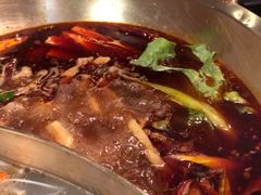 -重庆爽翻天老火锅(临平万达广场店)