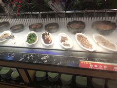 -釜御山海鲜烤肉火锅自助(新城市中心店)