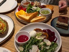 -Common Table · Brunch & Coffee