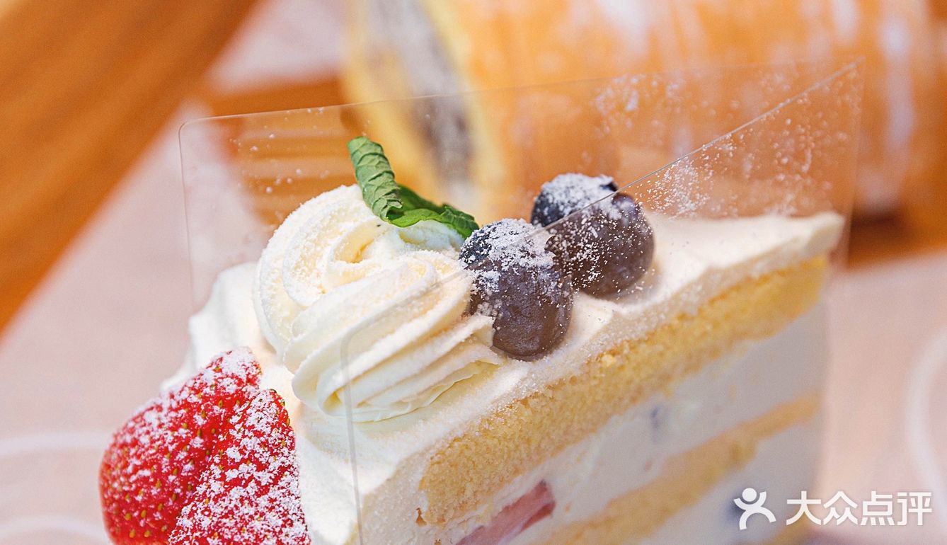 广州探店|🍓不网红性价比🔝的米其林蛋糕