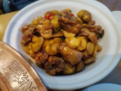 板栗烧鸡-深巷家味馆.湖北头牌红烧鱼头拌饭(黄陂店)