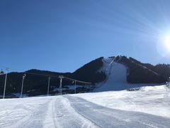 -丝绸之路山地度假区滑雪场