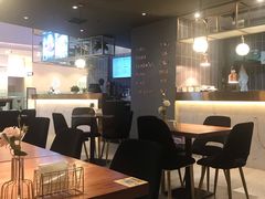 -POKEE VIA&Brunch·维娅(重庆来福士店)