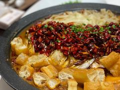 -皇城根·鲁菜济南菜·吊炉烤鸭·炒鸡鱼头(济南旗舰店)