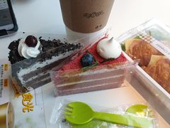 经典红丝绒蛋糕切块-仟吉(沿港路店)