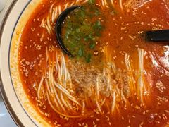 四川担担面-翡翠拉面小笼包(岭南新天地店)
