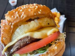-The Habit Burger Grill 哈比特汉堡(爱琴海店)