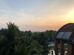 -三亚湾海居铂尔曼度假酒店