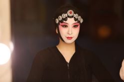 -华韵京剧摄影(洋桥角门东店)