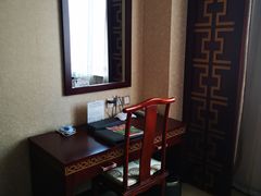 书桌-威海铂丽斯国际大酒店(威海高铁站店)