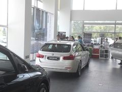 -北京盈之宝宝马&MINI4S店(望京店)