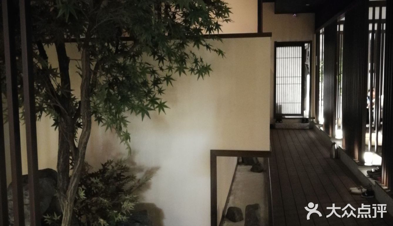 爱了爱了，所有的海鲜都超级新鲜，品质上乘