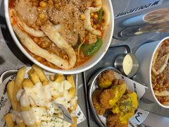 -W COLLECTIVE  DESSERT SHOP