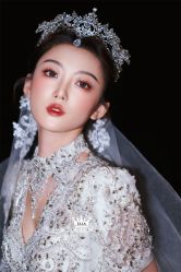 点击看大图 -艾拉·女王婚纱礼服馆
