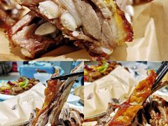馕坑果木烤羊排-巴扎美食·新疆菜·西域歌舞表演餐厅(新疆大厦店)