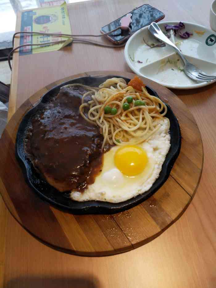 诺丁牛排(镇江中山东店)-"牛排口味不错,水果不太新鲜,孩子喜欢吃.