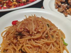 -肆海小川菜酒馆Wine Bistro (青年路店)