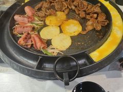 -三国惹火烤肉·中日韩烤肉集合店(百草路店)