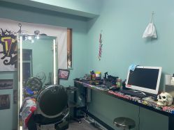 -15C7 男士理发馆 烫染专业店