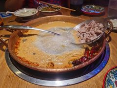 -洱火云南酸菜牛肉火锅(石景山当代商城店)