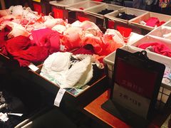 -Hollister Co(杭州万象城店)
