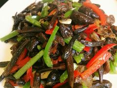 -山珍王国·云南野生菌石锅鱼
