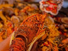 -鸣记脆皮烤鱼·海鲜烤鱼(三八广场店)