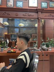 -尼特斯男士发型馆