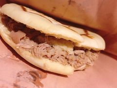 肉夹馍-平娃三宝烧烤·面食(富丰桥店)