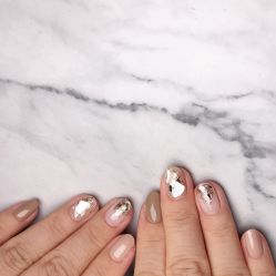 -摩睫+皮肤管理·科学美容中心