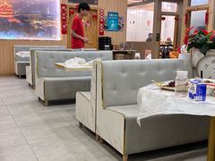 -江城燕子大排档(江汉路步行街店)