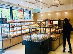 面包甜点陈列柜-85度C(生甜甜圈研究工坊·上海局门店)