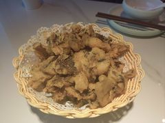 -亚伟瓦罐面美食城(淇县总店)