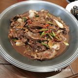 里面的汤是放了糟白醋来调的，口感比较独特