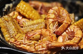 Salted Egg Yolk Stir-fried Black Tiger Shrimp