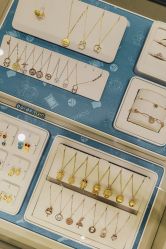 -潮宏基(万象城店)