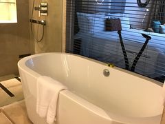 -青岛海尔洲际酒店