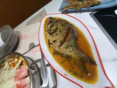 -黄记煌三汁焖锅(新佳丽江汉路店)