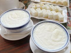 -周大娘牛乳(旧寨古村总店)
