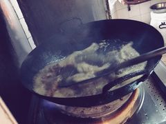 -梅记大块头爆鱼店(乍浦路店)