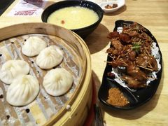 -玖鲜小笼(中山广场店)