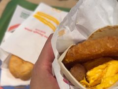 -麦当劳(轻轨曹杨路店)