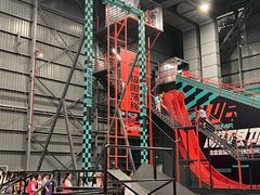-极限PLAY运动娱乐新世界·团建派对潮玩休闲馆·室内蹦极高空游乐园