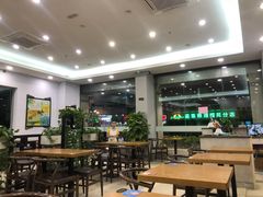 大堂-爱乐信甜品(石湾店)