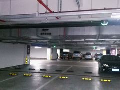 -万象城-停车场