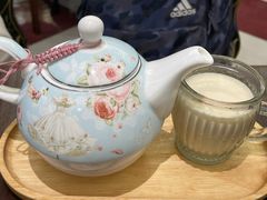 -秘密旅行Bonjour(黑金冠 江南西店)