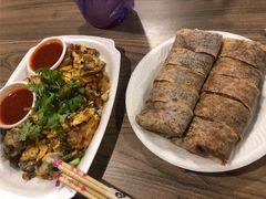 -东海岸人工湖美食村